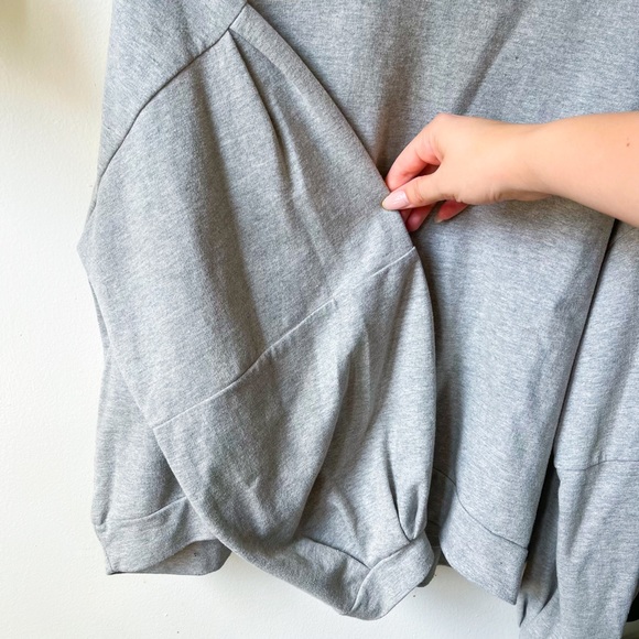 Dynamite Balloon Sleeve Grey Sweater Size M - Picture 2 of 4